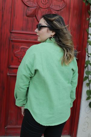 RENKTE GENİŞ KESİM YEŞİL GÖMLEK&CEKET