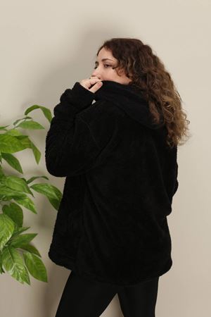 RENKTE BATTAL SİYAH PELUŞ CEKET&MONT