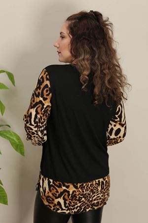 RENKTE KOLLARI VE ETEĞİ LEOPAR GARNİLİ SİYAH BLUZ