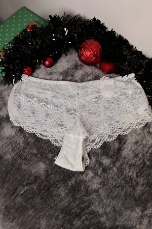 RENKTE BÜYÜK BEDEN EKRU DANTELLİ KÜLOT