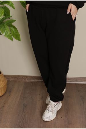 RENKTE BÜYÜK BEDEN BASİC ÜÇ İPLİK SİYAH TAKIM