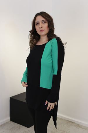 RENKTE ASİMETRİK DETAYLI TASARIM TUNİK