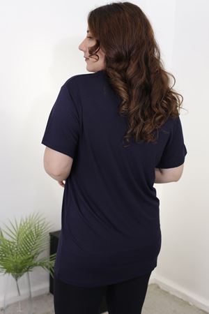 RENKTE DANTEL GÜPÜR BÜYÜK BEDEN LACİVERT BLUZ