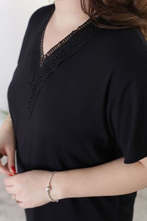 RENKTE DANTEL GÜPÜR BÜYÜK BEDEN SİYAH BLUZ