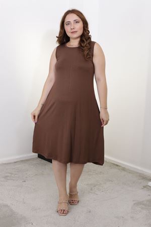 RENKTE GENİŞ KESİM KALIN ASKILI KAHVERENGİ BASİC ELBİSE