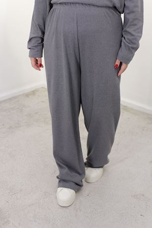 RENKTE BATTAL KAŞKORSE ANTRASİT TAKIM