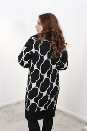 RENKTE PETEK DESENLİ SİYAH TRİKO HIRKA