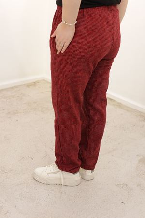 RENKTE DESENLİ KAŞE PANTOLON