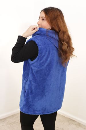 RENKTE BATTAL BEDEN ÖZEL ÜRETİM SAKS PELUŞ YELEK