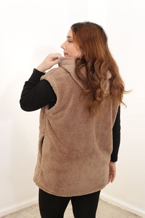 RENKTE BATTAL BEDEN ÖZEL ÜRETİM SÜTLÜ KAHVE PELUŞ YELEK