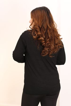 RENKTE GENİŞ KESİM DANTELLİ SİYAH BLUZ