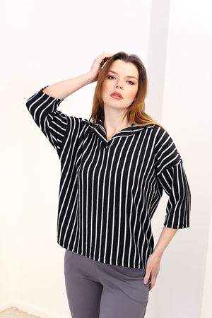 RENKTE POLO YAKA SİYAH ÇİZGİLİ BLUZ