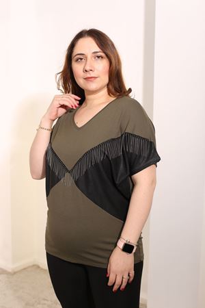 RENKTE BÜYÜK BEDEN ZİNCİRLİ TASARIM HAKİ BLUZ