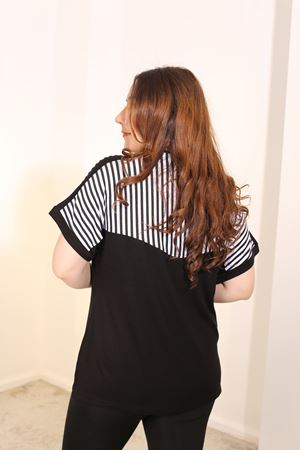 RENKTE BÜYÜK BEDEN SİYAH ÇİZGİLİ BLUZ