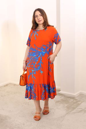 RENKTE BÜYÜK BEDEN DESENLİ İTHAL DOKUMA ELBİSE