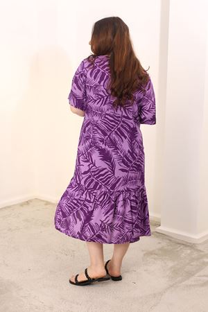 RENKTE BÜYÜK BEDEN DESENLİ İTHAL DOKUMA ELBİSE