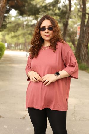 RENKTE ÖZEL ÜRETİM BÜYÜK BEDEN PUDRA PEMBE TSHİRT