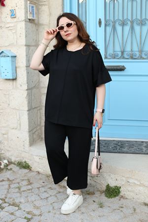 RENKTE BÜYÜK BEDEN SİYAH TAKIM