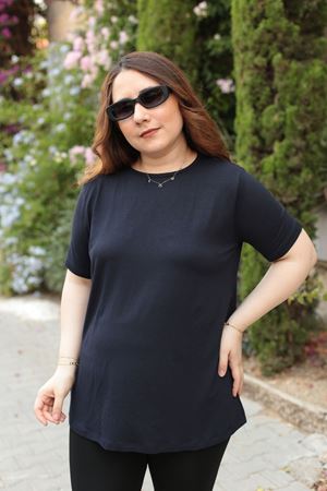 RENKTE BÜYÜK BEDEN BASİC YAKA LACİVERT BLUZ