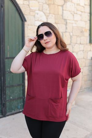 RENKTE BÜYÜK BEDEN CEPLİ BORDO BLUZ