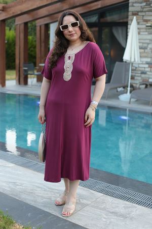 RENKTE BÜYÜK BEDEN GÜPÜRLÜ MÜRDÜM ELBİSE