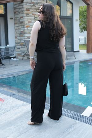 RENKTE BÜYÜK BEDEN SİYAH TULUM