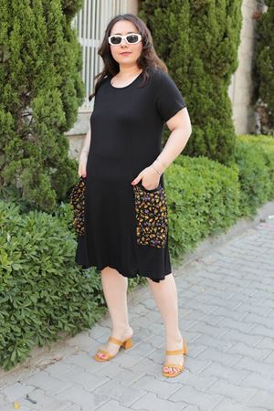 RENKTE BÜYÜK BEDEN CEP DETAYLI SİYAH ELBİSE