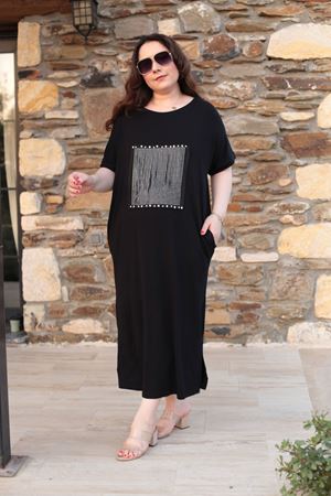 RENKTE BÜYÜK BEDEN SİYAH TAŞLI ELBİSE