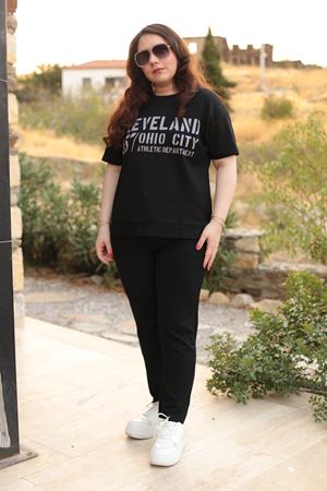 RENKTE BÜYÜK BEDEN BASKI DETAY İTHAL KUMAŞ SİYAH TAKIM