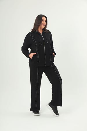 RENKTE BÜYÜK BEDEN TASARIM SİYAH EŞOFMAN TAKIMI