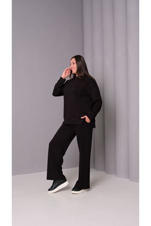 RENKTE BÜYÜK BEDEN SİYAH EŞOFMAN TAKIMI