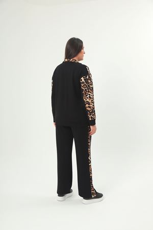 RENKTE BÜYÜK BEDEN LEOPAR DETAY SİYAH EŞOFMAN TAKIMI