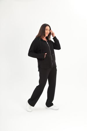 RENKTE BÜYÜK BEDEN CEPLİ FERMUALI SİYAH EŞOFMAN TAKIMI