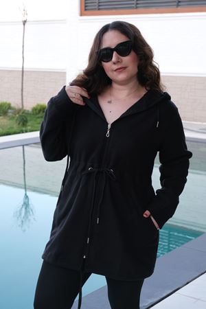 RENKTE BÜYÜK BEDEN BELİ İPLİ SİYAH POLAR CEKET