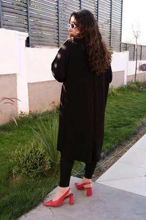 RENKTE BÜYÜK BEDEN ŞERİT DETAY SİYAH CEKET