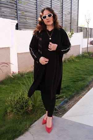 RENKTE BÜYÜK BEDEN ŞERİT DETAY SİYAH CEKET