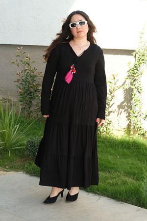 RENKTE BÜYÜK BEDEN PÜSKÜL DETAY ELBİSE