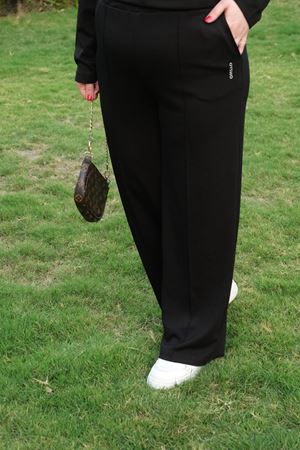 RENKTE BÜYÜK BEDEN ÇIMALI SİYAH EŞOFMAN TAKIMI