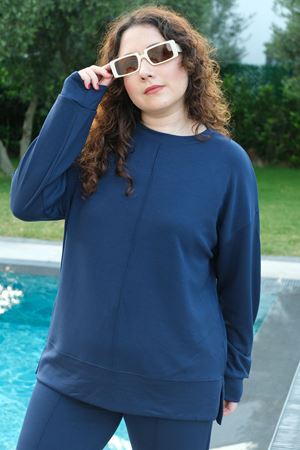 RENKTE BÜYÜK BEDEN BİYE DETAYLI LACİVERT EŞOFMAN TAKIMI