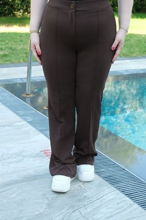 RENKTE BÜYÜK BEDEN İNCE GÖSTEREN KAHVERENGİ PALAZZO PANTOLON