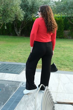 RENKTE BÜYÜK BEDEN TAŞLI SİYAH EŞOFMAN ALTI