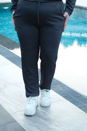 RENKTE BÜYÜK BEDEN YILDIZ BASKILI MODAL KUMAŞ FÜME EŞOFMAN TAKIMI