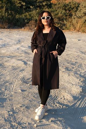 RENKTE ÖZEL ÜRETİM BÜYÜK BEDEN LACİVERT TRENÇKOT