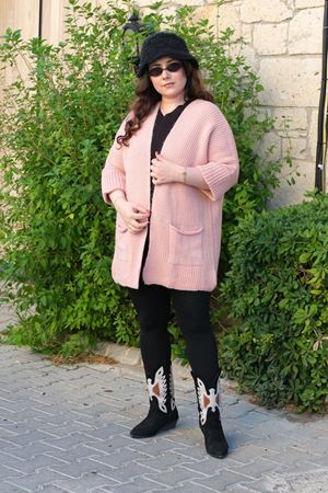 RENKTE BÜYÜK BEDEN PUDRA CEPLİ HIRKA & CEKET