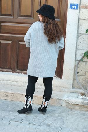 RENKTE BÜYÜK BEDEN GRİ CEPLİ HIRKA & CEKET