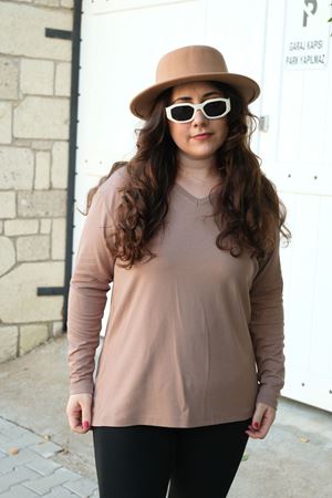 RENKTE BÜYÜK BEDEN V YAKA KAHVE TRİKO BLUZ