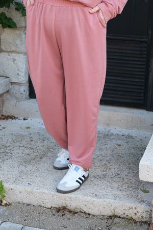 RENKTE BÜYÜK BEDEN ÖZEL ÜRETİM FERMUARLI PUDRA EŞOFMAN TAKIMI