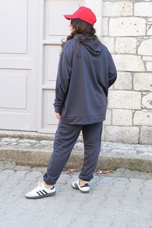 RENKTE BÜYÜK BEDEN ÖZEL ÜRETİM FERMUARLI ANTRASİT EŞOFMAN TAKIMI