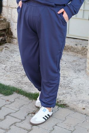 RENKTE BÜYÜK BEDEN ÖZEL ÜRETİM KANGURU CEPLİ LACİVERT EŞOFMAN TAKIMI