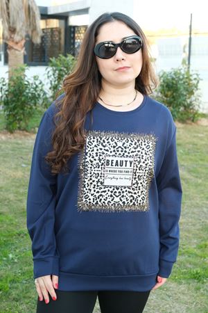 RENKTE LACİVERT LEOPAR TAŞ İŞLEMELİ TASARIM BLUZ
